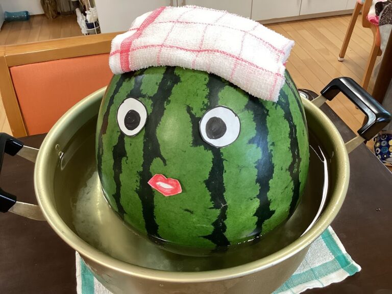 Read more about the article 暑い日は〇〇〇が食べたくなりますね🍉
